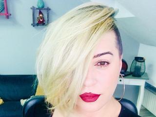 Sexy profilbilde av modellen  AlessiaBliss, for et veldig hett live webcam-show!